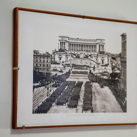 公寓 Peaceful In Piazza Venezia's Alleys *