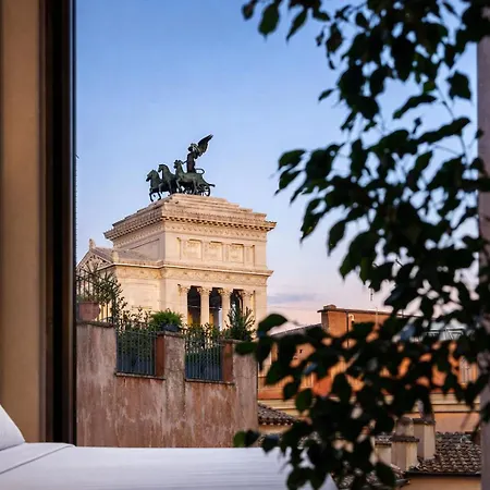 Peaceful In Piazza Venezia's Alleys Lejlighed