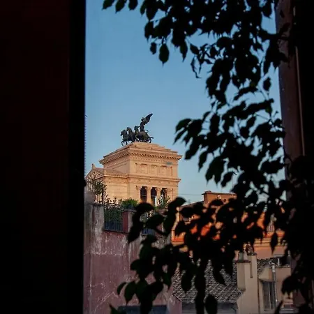 Peaceful In Piazza Venezia's Alleys