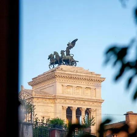 Peaceful In Piazza Venezia's Alleys Lägenhet Rom